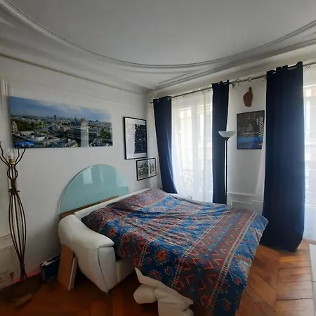 Apartment Familial Dans Le 16e
