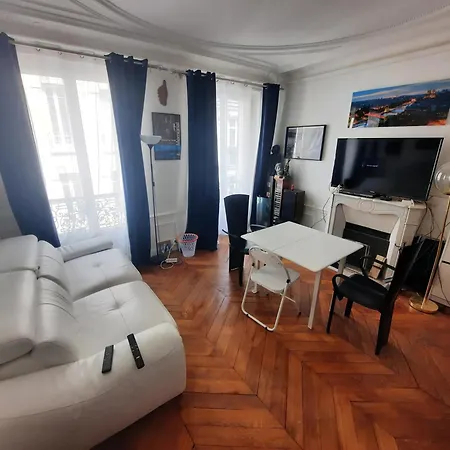 Familial Dans Le 16e * Paris